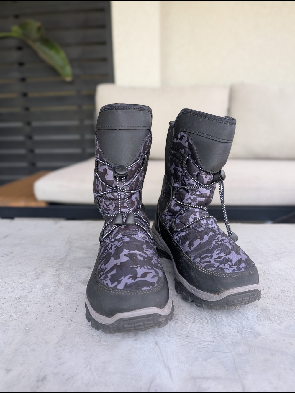 Gray Purple Camo Winter Boots Sz 4